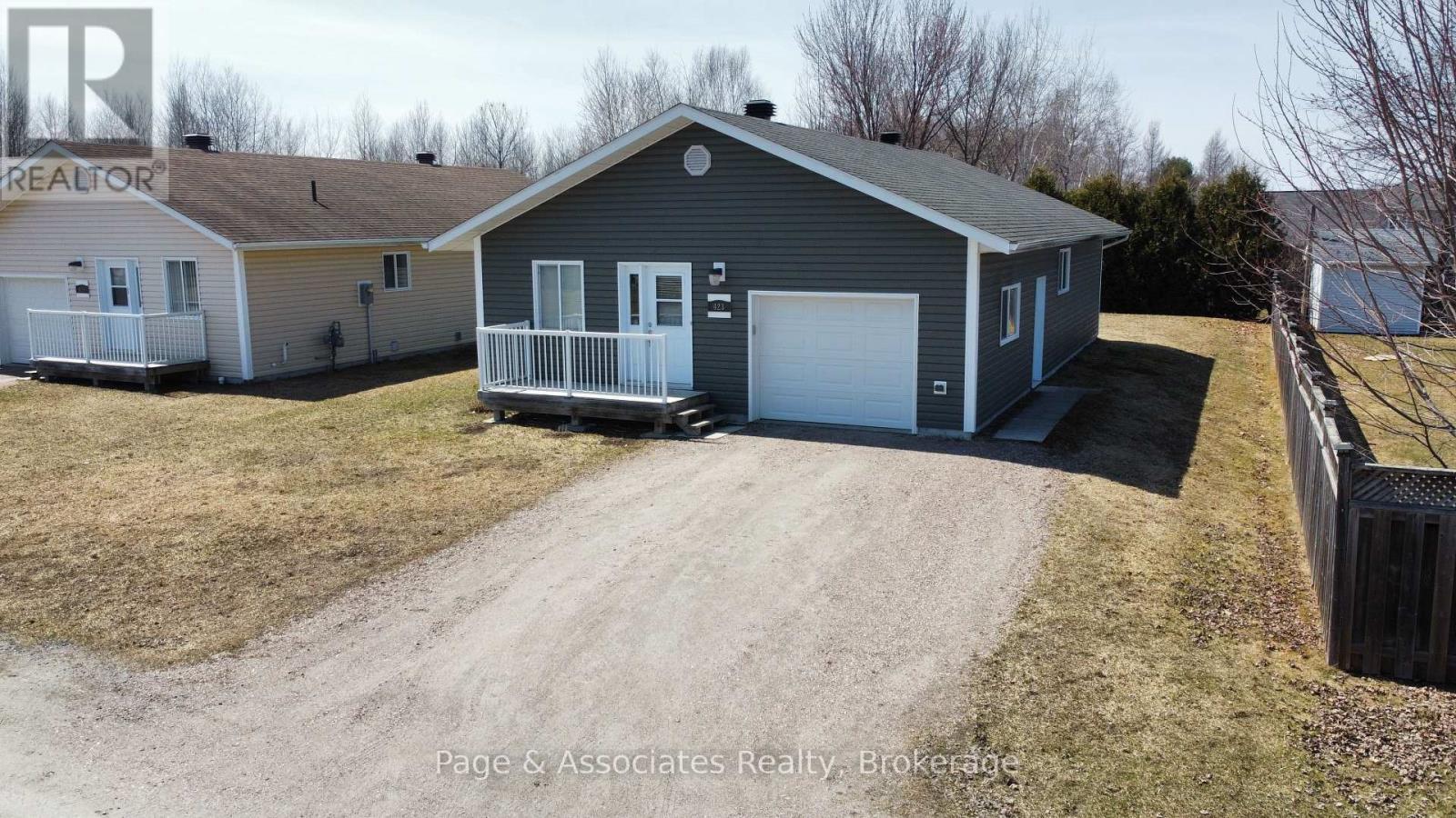 423 Demers Street, West Nipissing (Sturgeon Falls), Ontario  P2B 3E8 - Photo 2 - X12048163