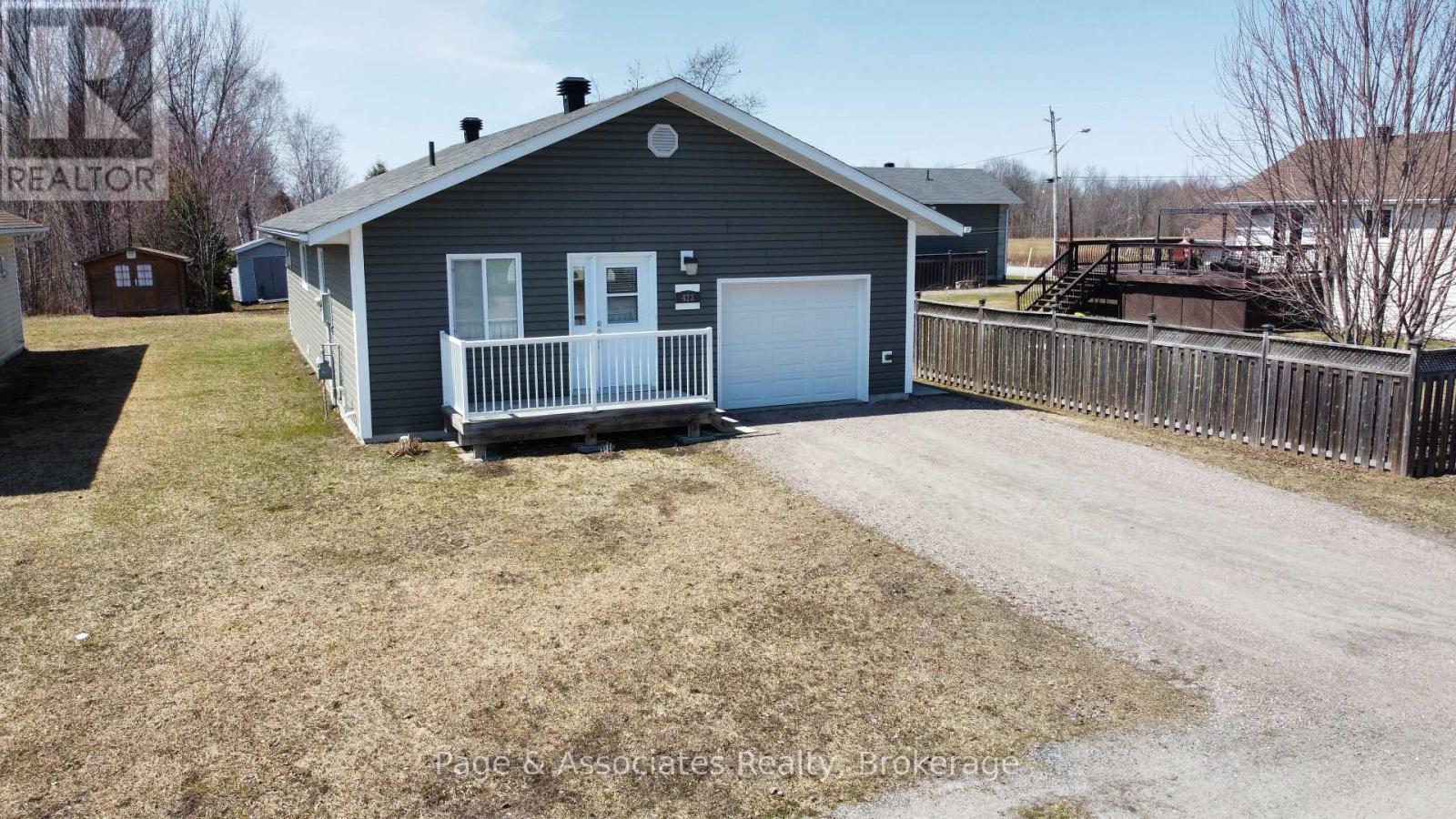 423 Demers Street, West Nipissing (Sturgeon Falls), Ontario  P2B 3E8 - Photo 3 - X12048163