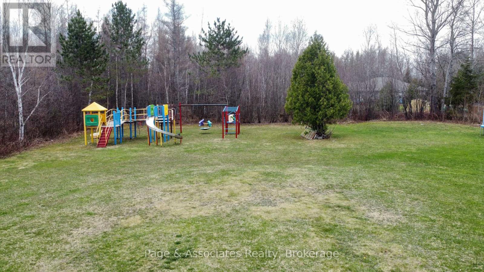 282 Salter Street, West Nipissing (Sturgeon Falls), Ontario  P2B 2T6 - Photo 4 - X12126681