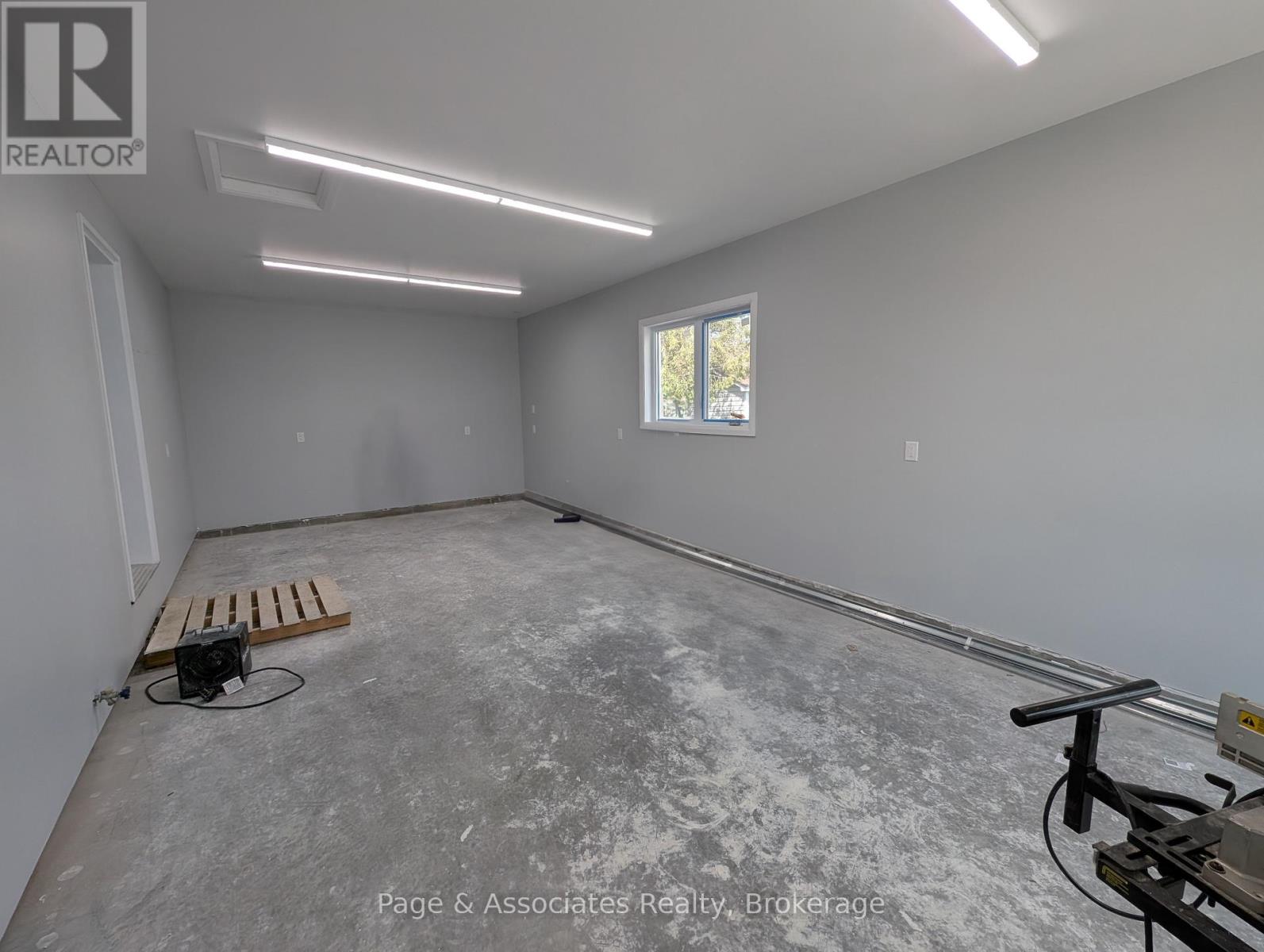 167 Levesque Street, West Nipissing (Sturgeon Falls), Ontario  P2B 1M5 - Photo 17 - X12142612