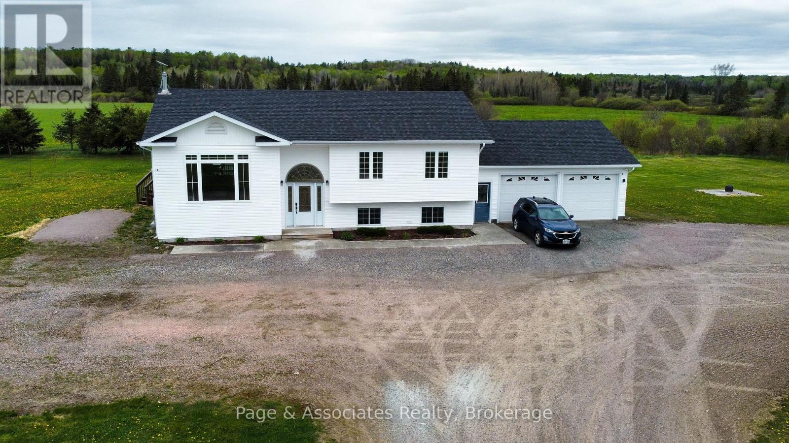 981 Highway 539, Markstay-Warren, Ontario  P0H 2N0 - Photo 2 - X12172574