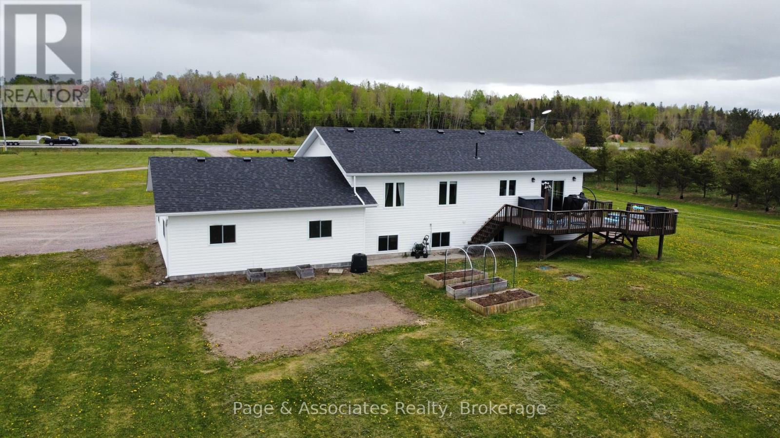 981 Highway 539, Markstay-Warren, Ontario  P0H 2N0 - Photo 4 - X12172574