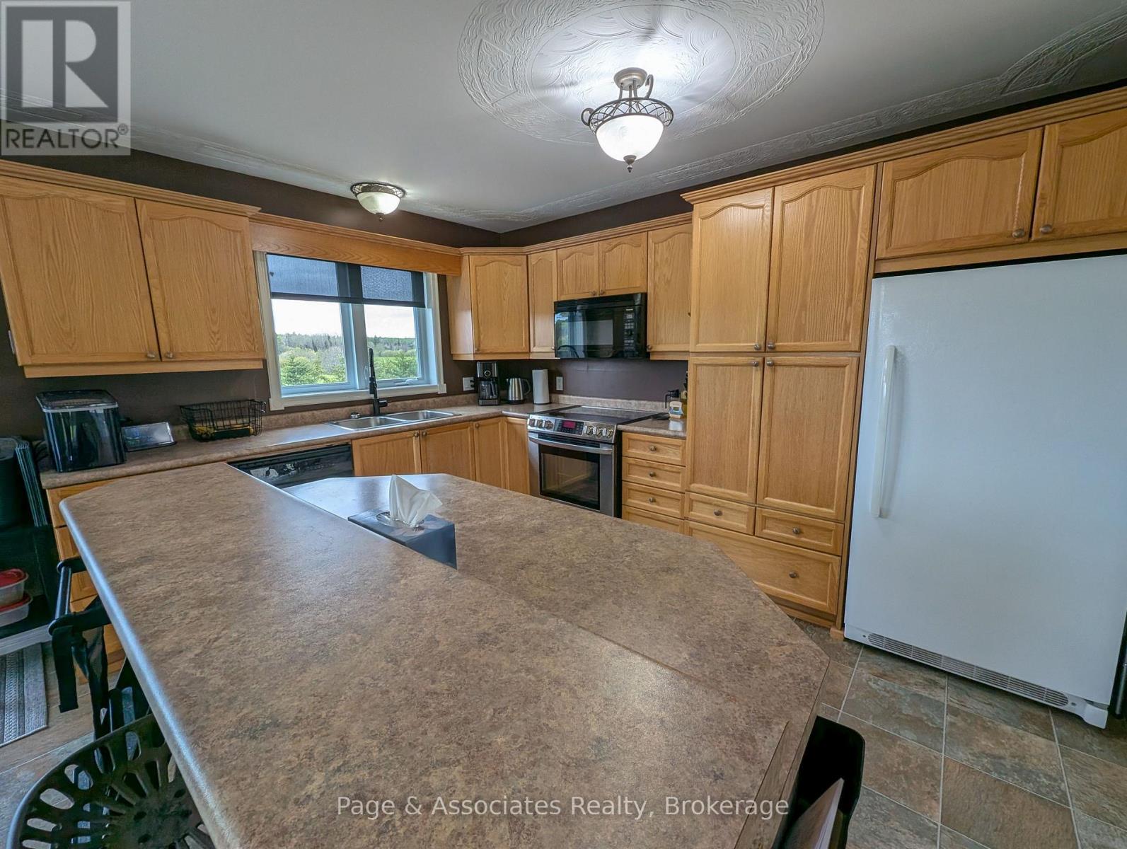 981 Highway 539, Markstay-Warren, Ontario  P0H 2N0 - Photo 9 - X12172574