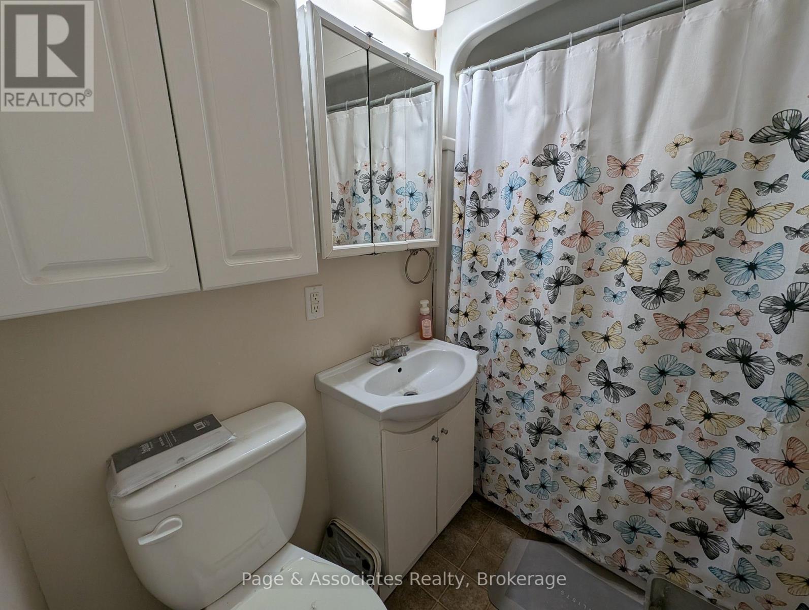 231 Clark Street, West Nipissing (Sturgeon Falls), Ontario  P2B 1A6 - Photo 12 - X12222698