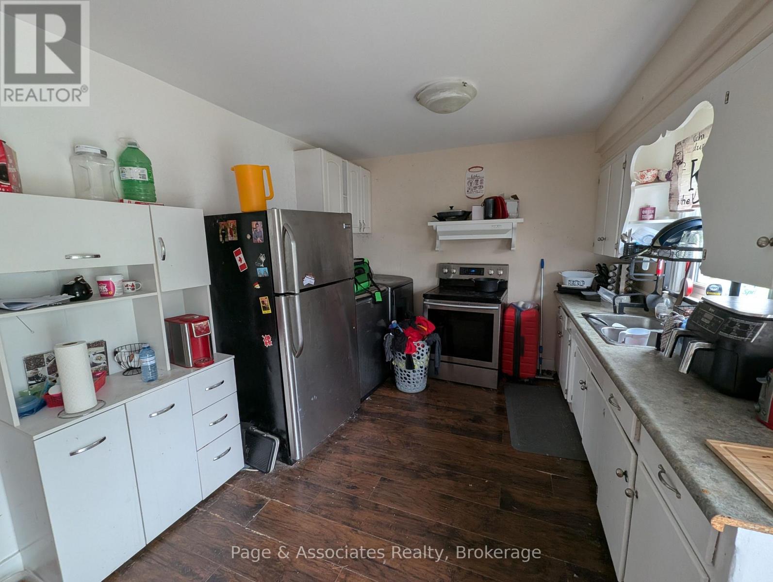 231 Clark Street, West Nipissing (Sturgeon Falls), Ontario  P2B 1A6 - Photo 8 - X12222698