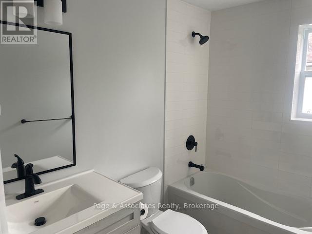 203 Toronto Street, West Nipissing (Sturgeon Falls), Ontario  P2B 3J1 - Photo 17 - X12238992