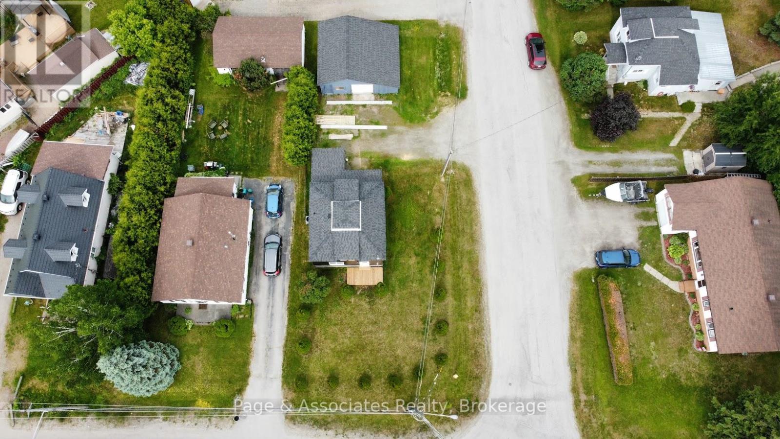 203 Toronto Street, West Nipissing (Sturgeon Falls), Ontario  P2B 3J1 - Photo 4 - X12238992