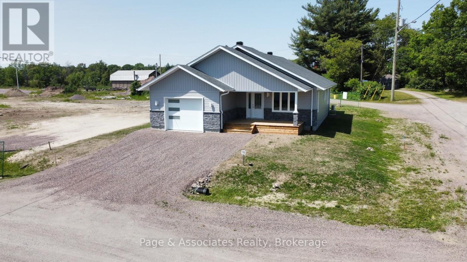 1 Moon Court, West Nipissing (Sturgeon Falls), Ontario  P2B 3E6 - Photo 1 - X12256631