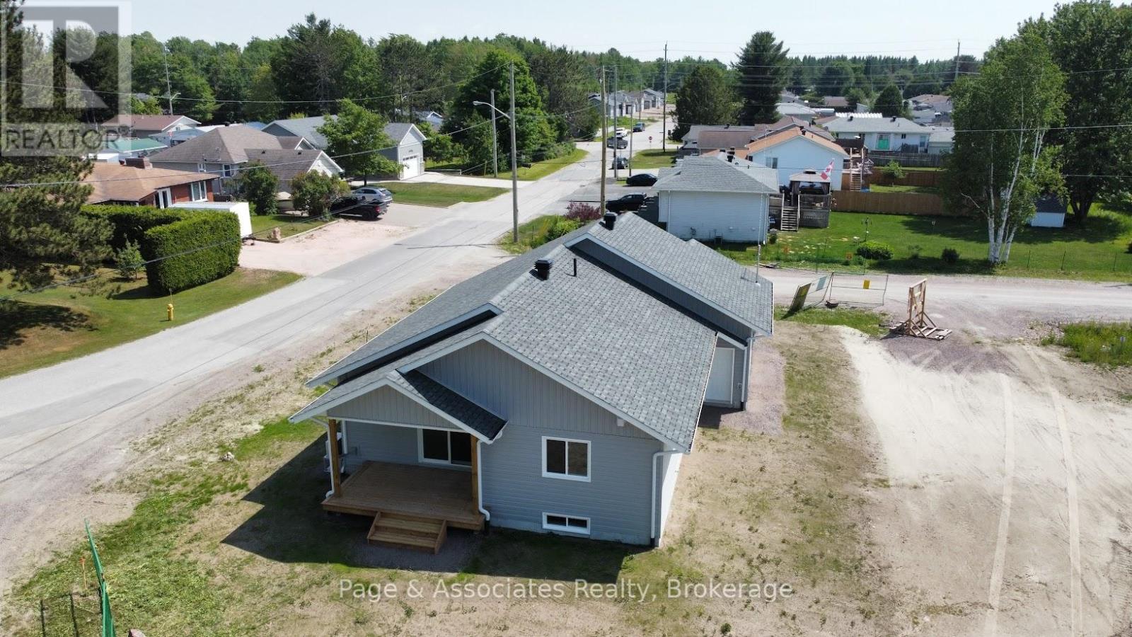 1 Moon Court, West Nipissing (Sturgeon Falls), Ontario  P2B 3E6 - Photo 2 - X12256631