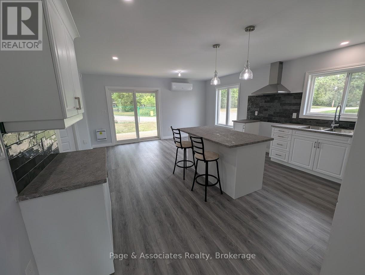 1 Moon Court, West Nipissing (Sturgeon Falls), Ontario  P2B 3E6 - Photo 7 - X12256631