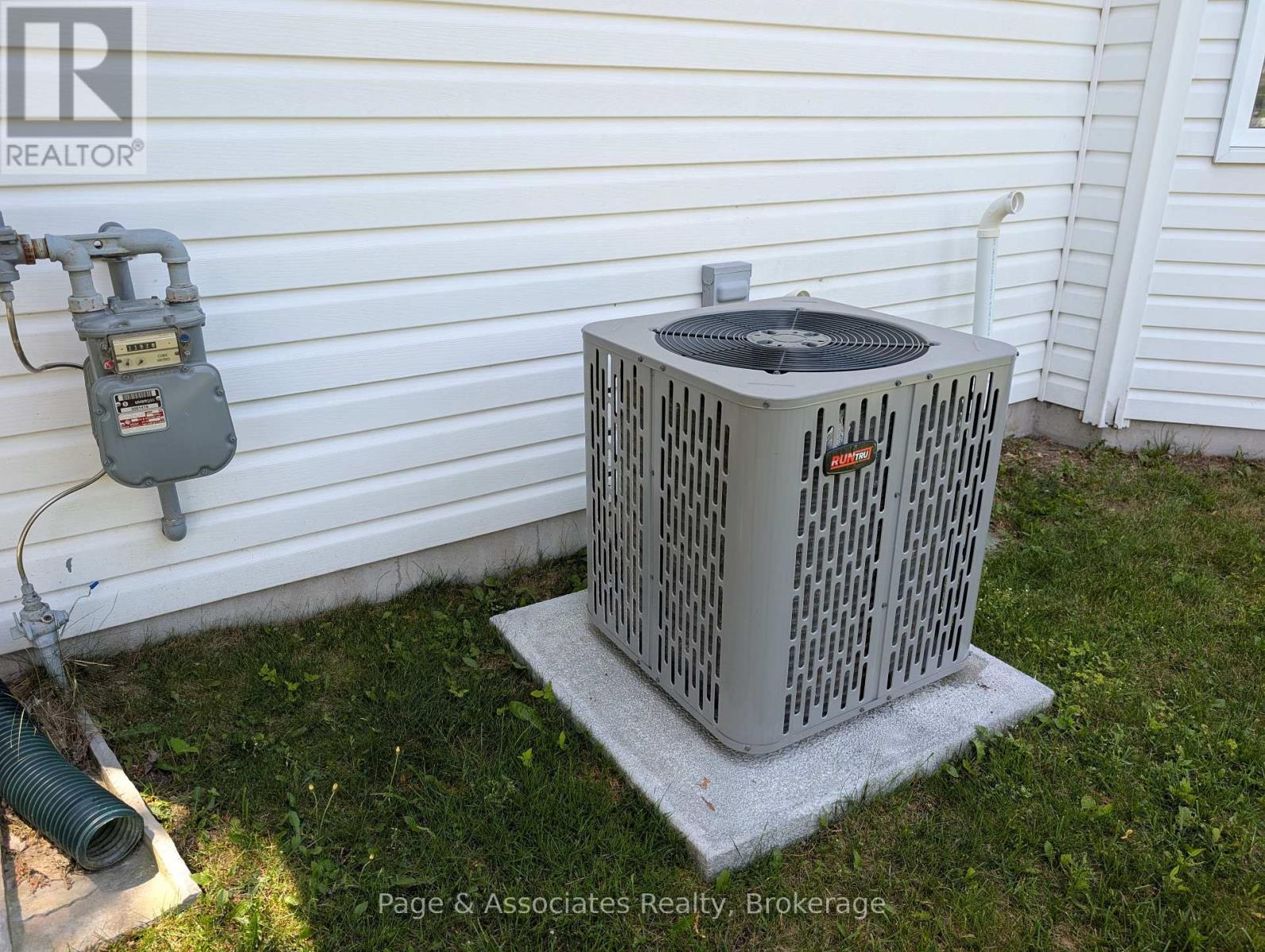 17 Third Street, West Nipissing (Sturgeon Falls), Ontario  P2B 3E6 - Photo 24 - X12266774
