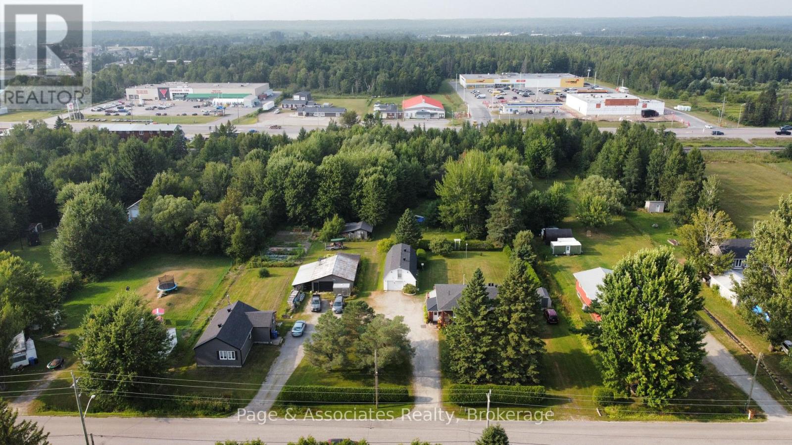 333 Salter Street, West Nipissing (Sturgeon Falls), Ontario  P2B 2T5 - Photo 5 - X12337191