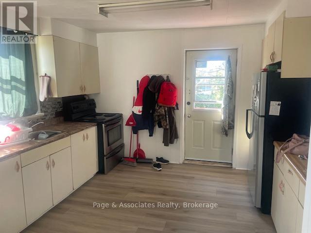 28 William Street, West Nipissing (Sturgeon Falls), Ontario  P2B 2A3 - Photo 10 - X12367895