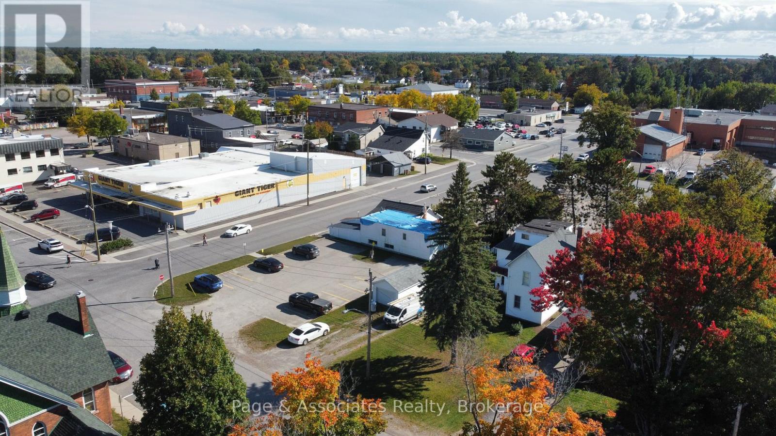 28 William Street, West Nipissing (Sturgeon Falls), Ontario  P2B 2A3 - Photo 2 - X12367895
