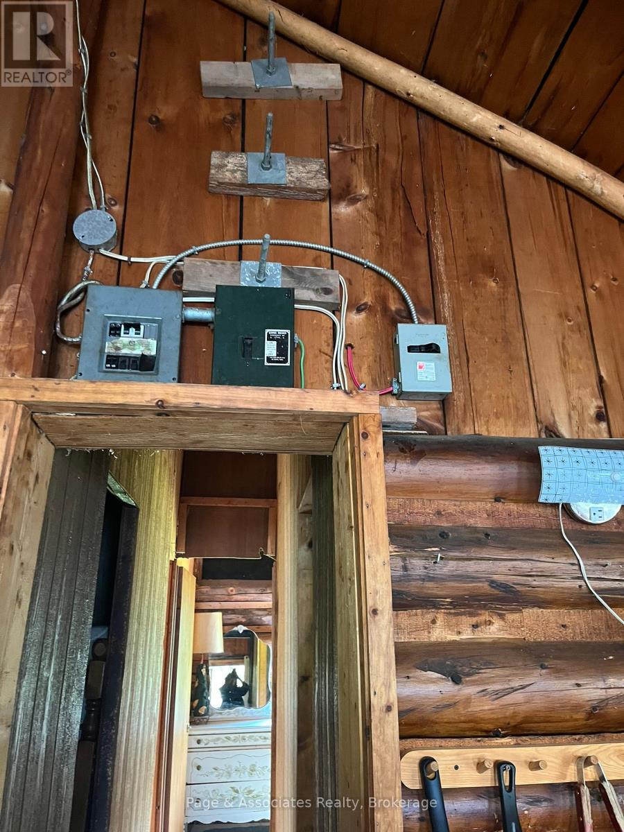 21 Pine Ridge Road W, West Nipissing (Crystal Falls), Ontario  P0H 1L0 - Photo 11 - X12367939