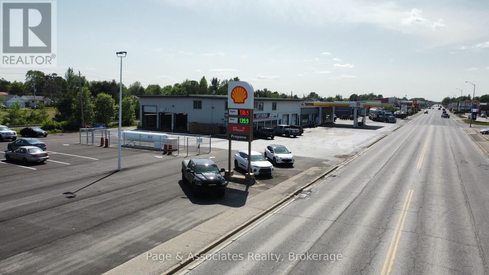 5 - 162 Front Street, West Nipissing (Sturgeon Falls), Ontario  P2B 2H8 - Photo 1 - X12401311