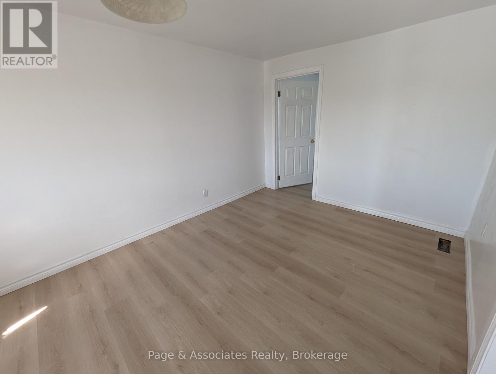 2081 Highway 17 E, Markstay-Warren, Ontario  P0M 3C0 - Photo 17 - X12403309