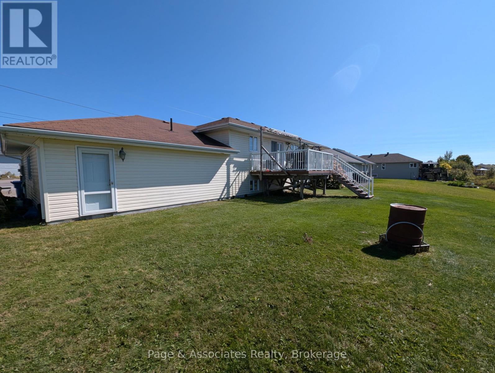 37 Tamerack Avenue, West Nipissing (Sturgeon Falls), Ontario  P2B 3H3 - Photo 27 - X12412117
