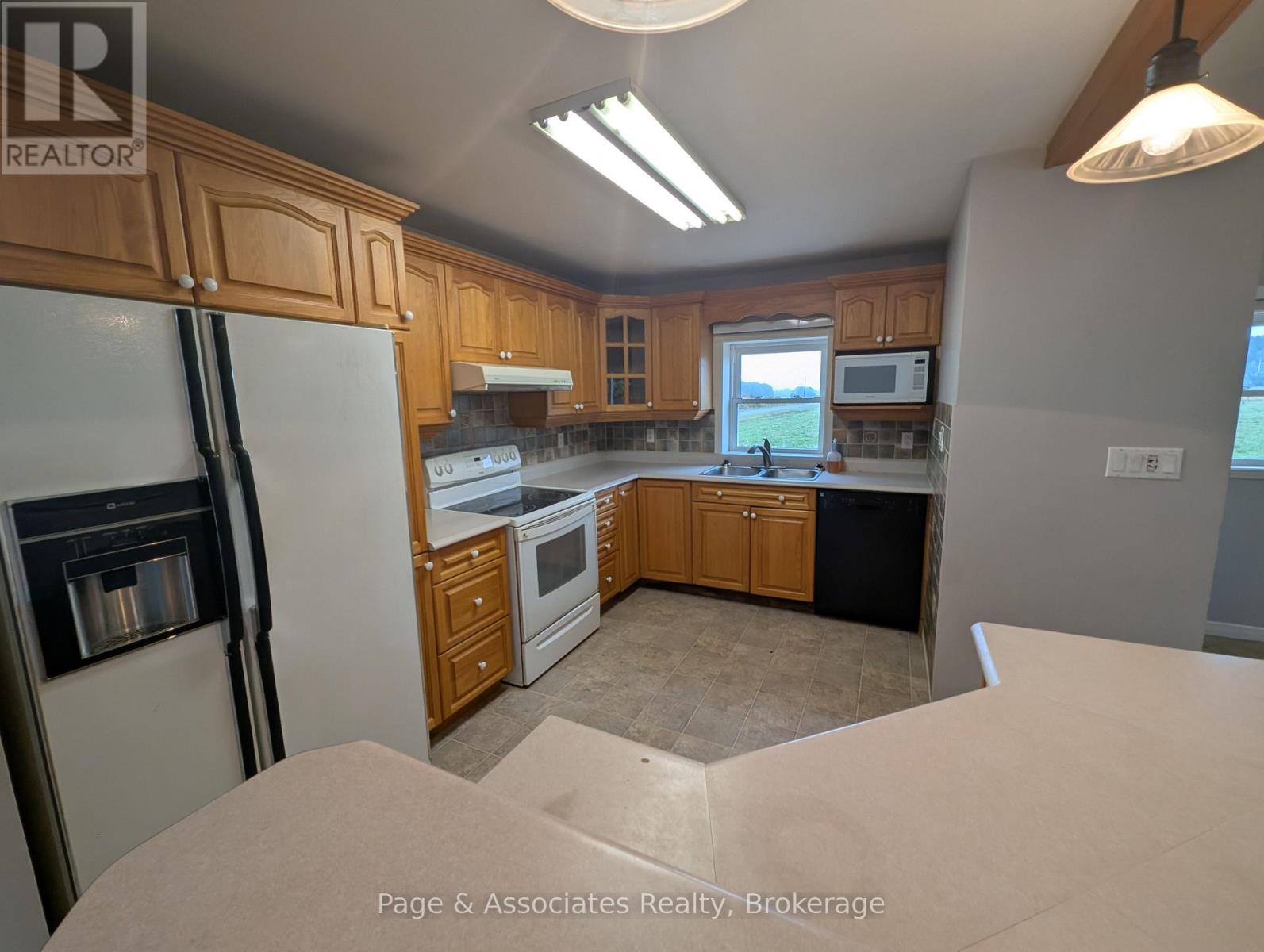 1070 Betty Road, West Nipissing (Verner), Ontario  P0H 2M0 - Photo 12 - X12419548