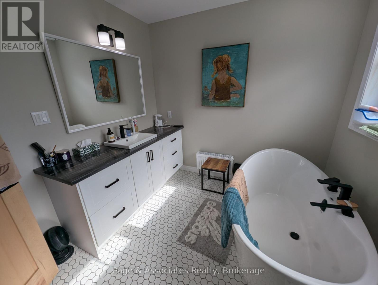 81 Cache Street, West Nipissing (Cache Bay), Ontario  P0H 1G0 - Photo 17 - X12436672