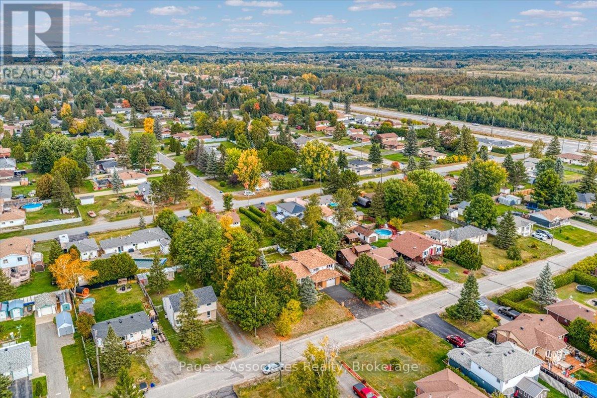 1688 Richard Street, Greater Sudbury (Valley East), Ontario  P3N 1H2 - Photo 45 - X12507984