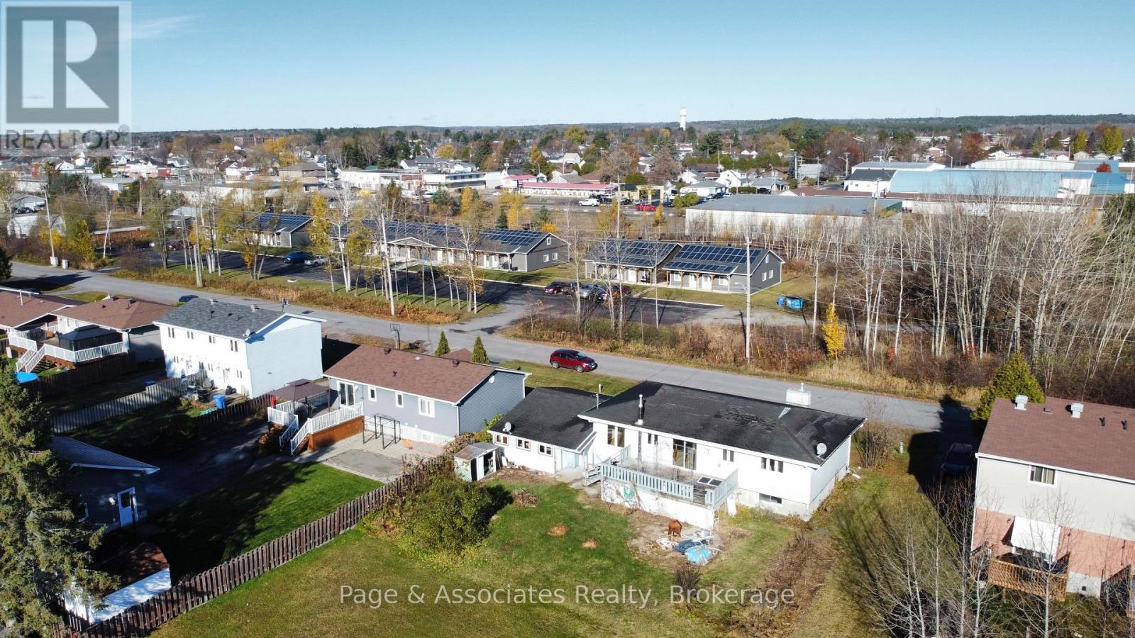 220 Railway Street, West Nipissing (Sturgeon Falls), Ontario  P2B 3B2 - Photo 3 - X12508016