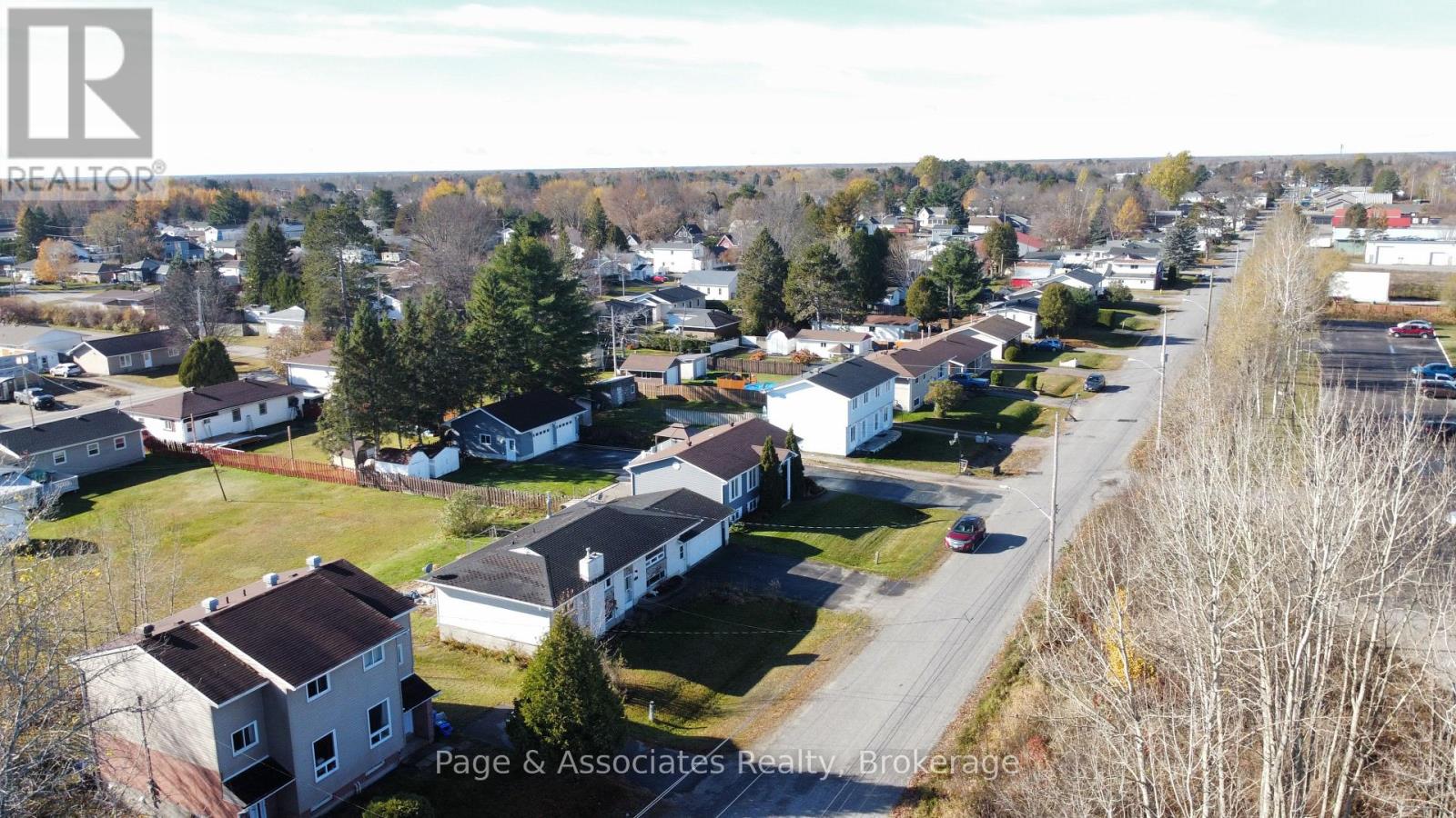 220 Railway Street, West Nipissing (Sturgeon Falls), Ontario  P2B 3B2 - Photo 4 - X12508016