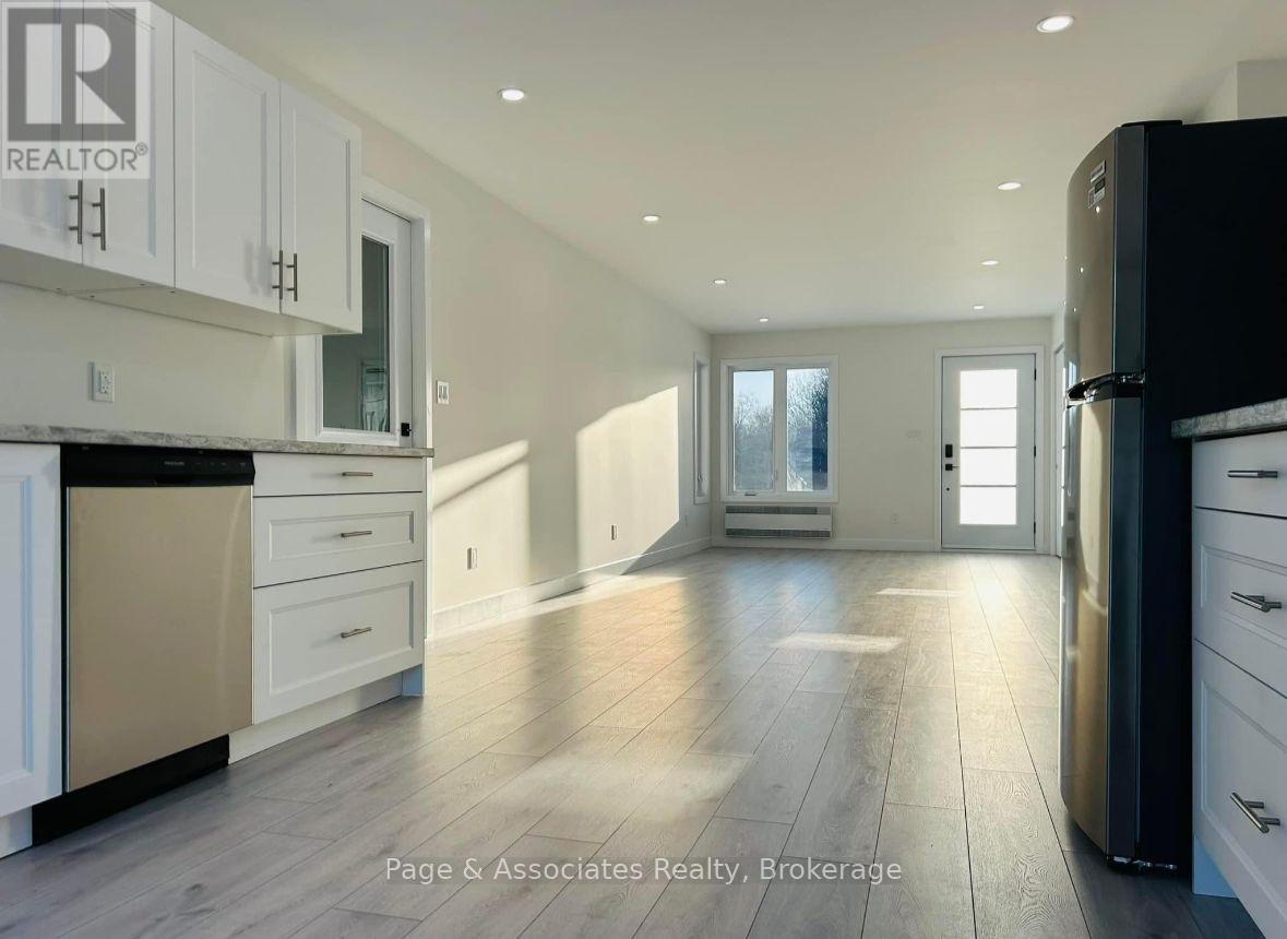 15a Mary Street, West Nipissing, Ontario  P0H 1G0 - Photo 2 - X12634800