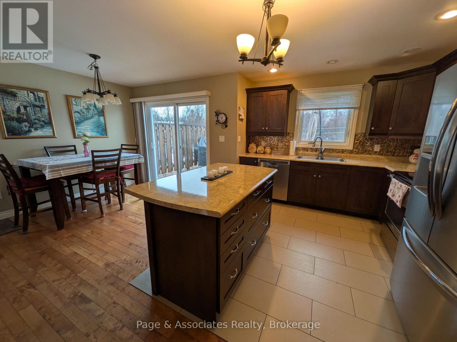 239 Park Street, West Nipissing, Ontario  P2B 3C2 - Photo 16 - X12682022