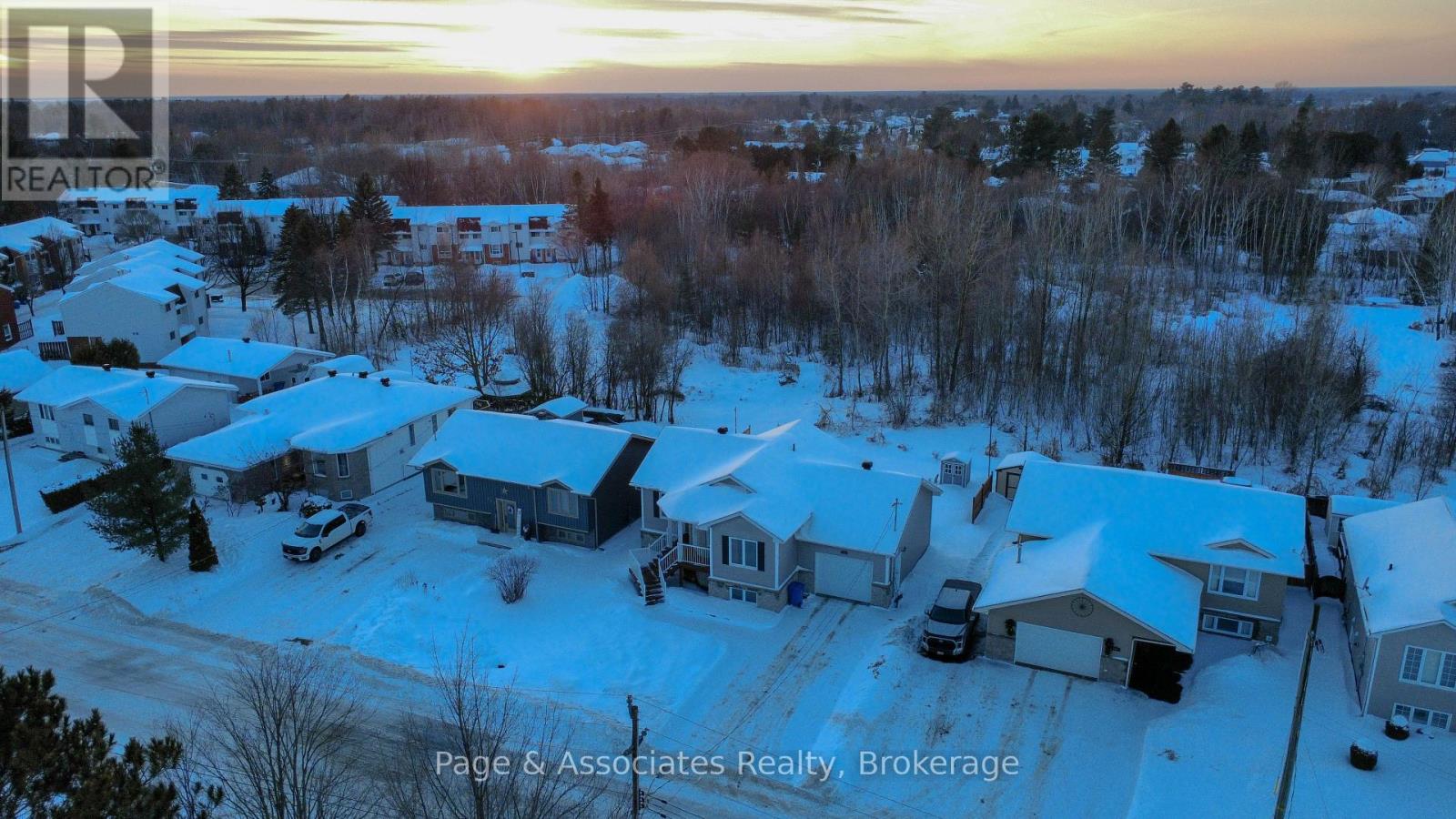 239 Park Street, West Nipissing, Ontario  P2B 3C2 - Photo 9 - X12682022