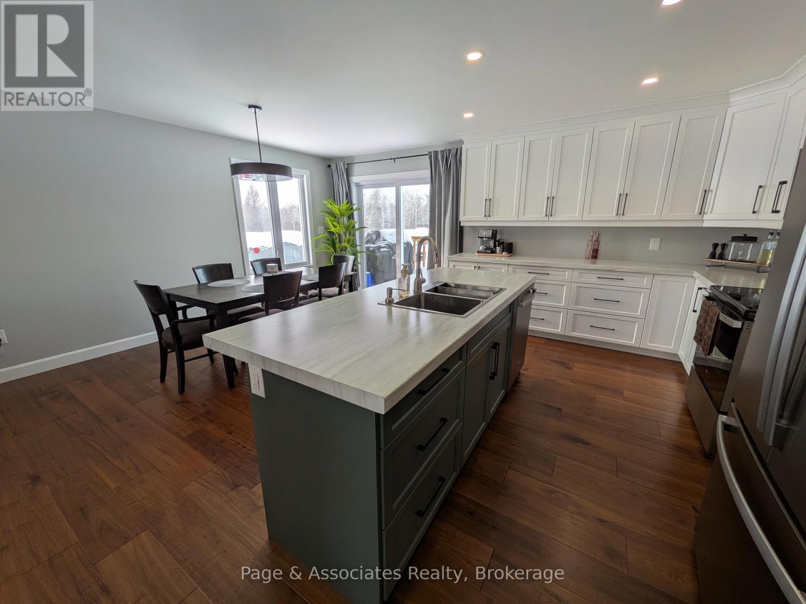 547 Dutrisac Road, West Nipissing, Ontario  P2B 2J9 - Photo 10 - X12770880