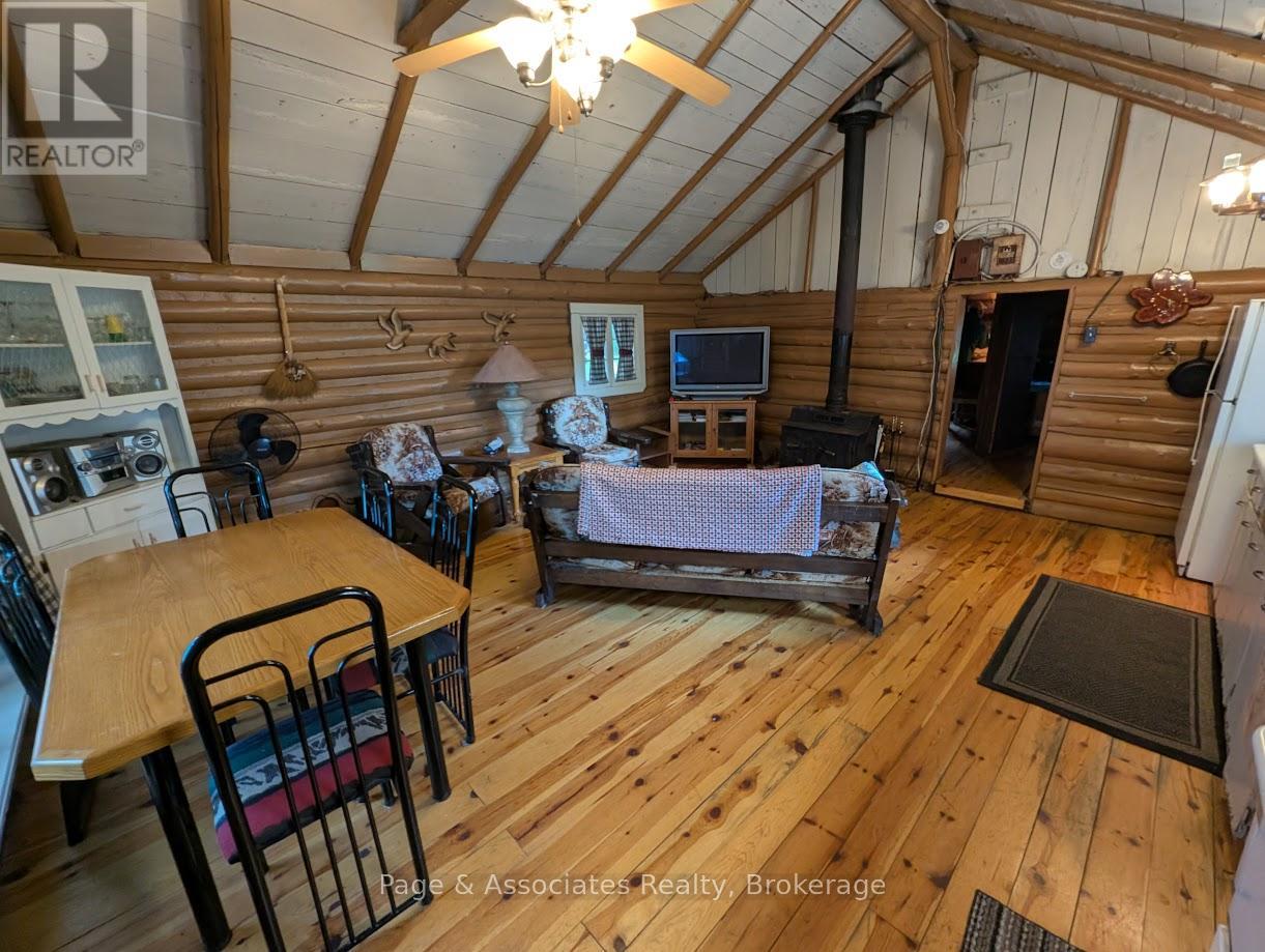 21 Pine Ridge Drive, West Nipissing, Ontario  P0H 1L0 - Photo 22 - X12845050