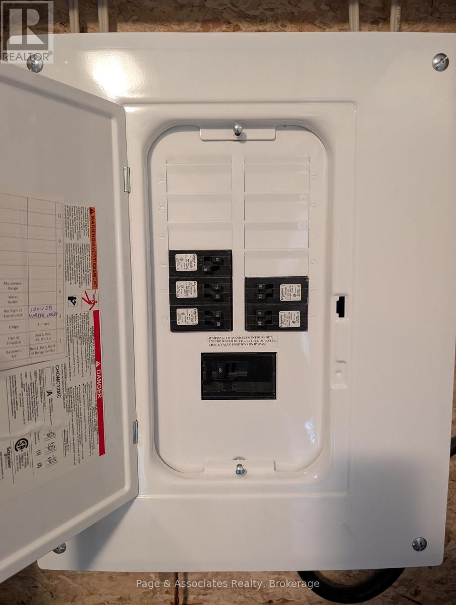 120 Happy Landing Road, French River, Ontario  P0M 2N0 - Photo 18 - X12862662