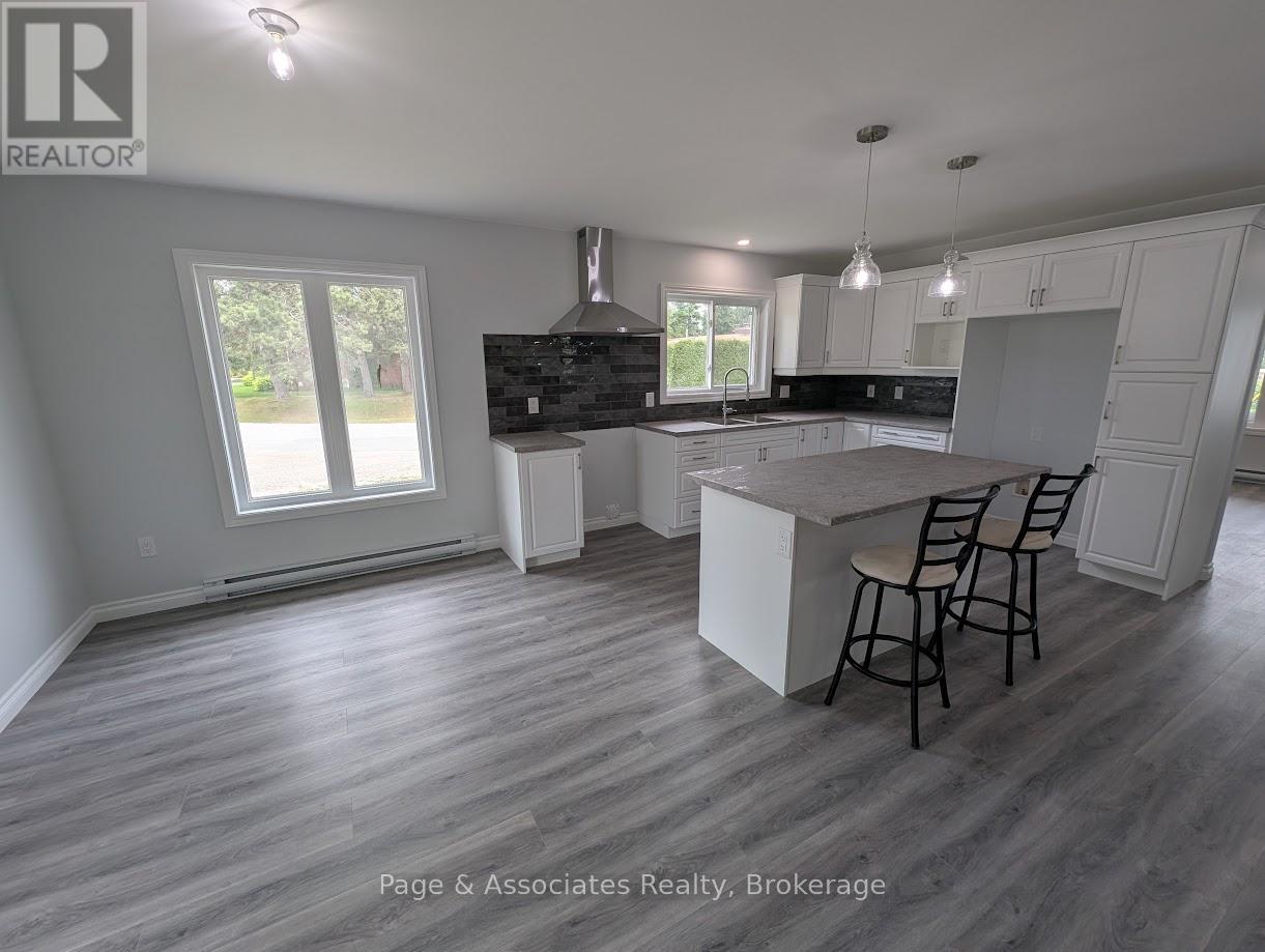 1 Moon Court, West Nipissing, Ontario  P2B 3E6 - Photo 4 - X13223628