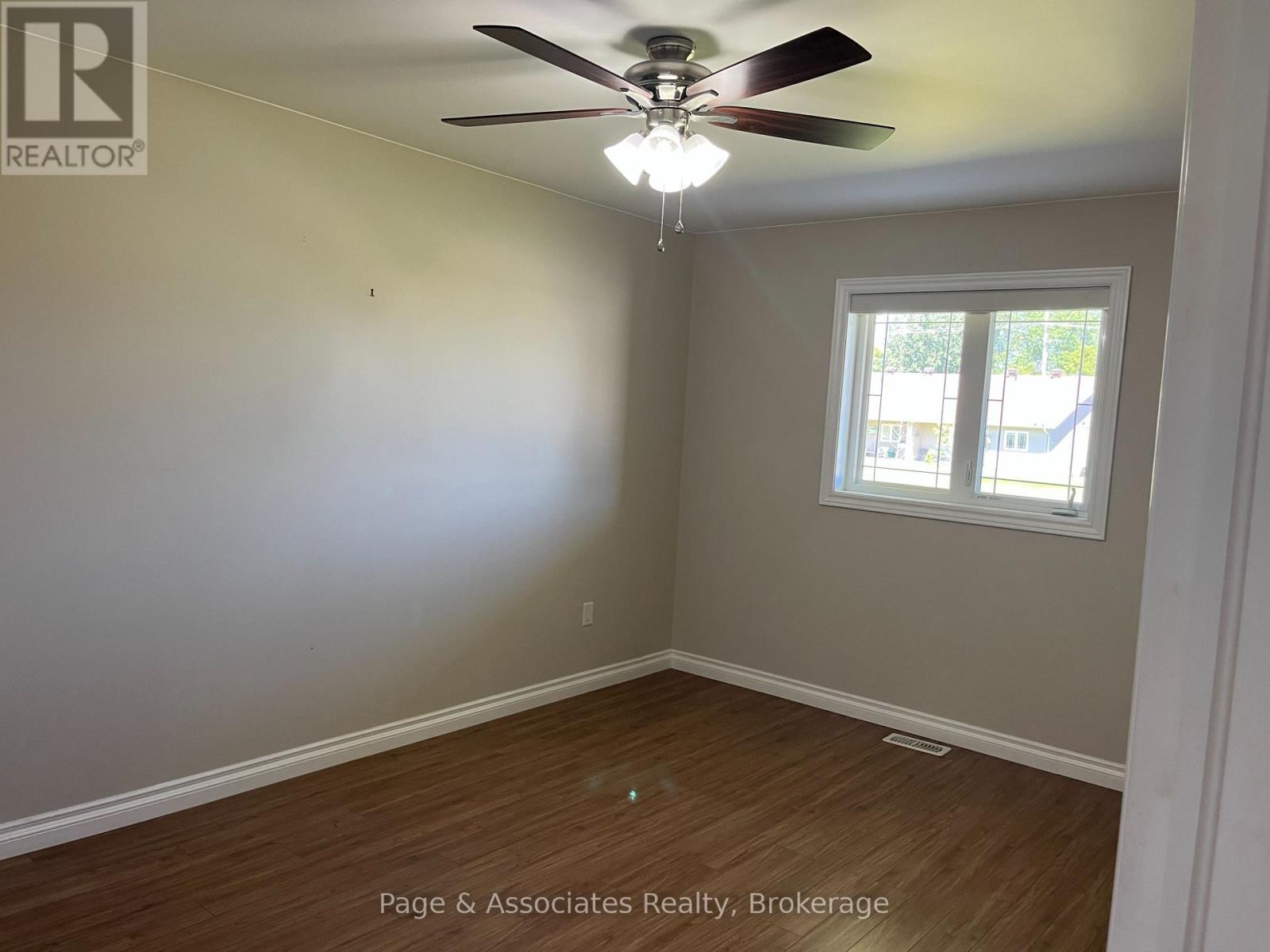 107 Third Street, West Nipissing, Ontario  P2B 3E1 - Photo 12 - X13601434