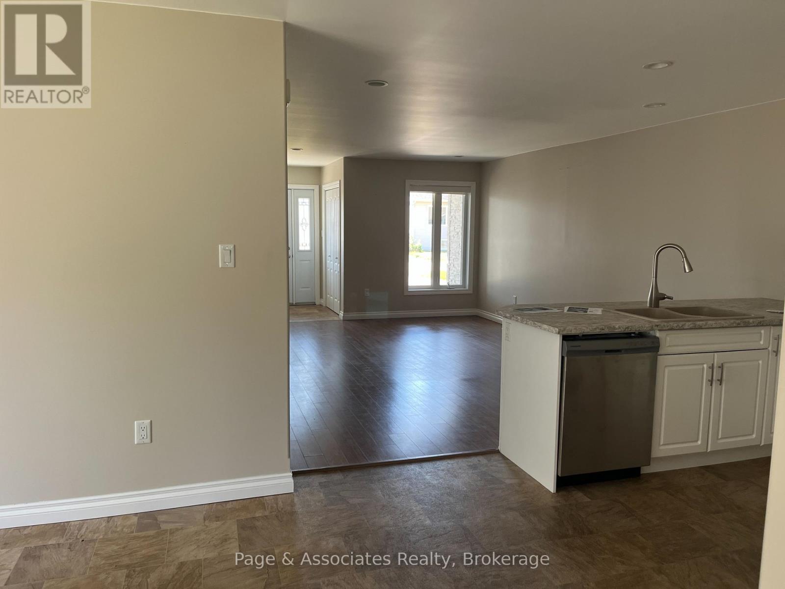 107 Third Street, West Nipissing, Ontario  P2B 3E1 - Photo 18 - X13601434