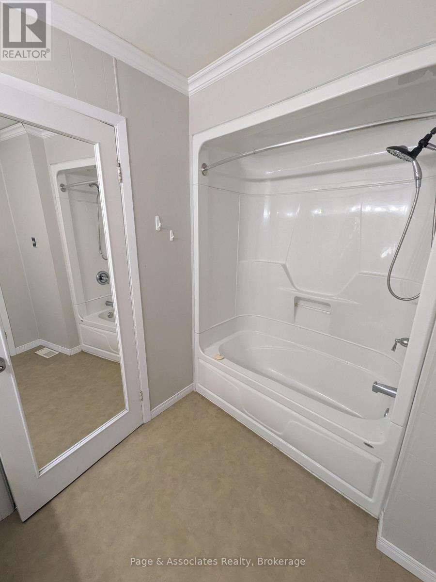 198 Montreal Street, West Nipissing, Ontario  P2B 3H5 - Photo 11 - X13656734