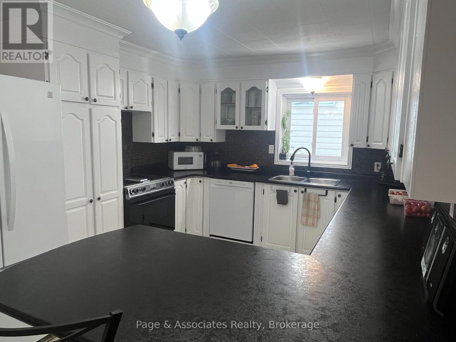 696 Coursol Road, West Nipissing, Ontario  P2B 3J6 - Photo 12 - X13773378